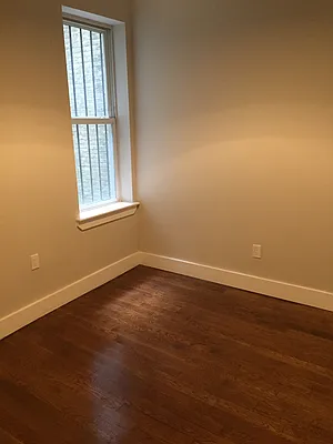 Rented by Lang Realty LLC | media 2