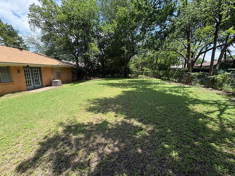 334 Linkwood Dr — Photo 20