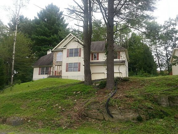 5th image of 151 Pinewood Dr N