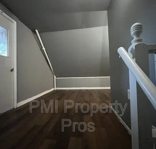 1516 S Union St — Photo 7