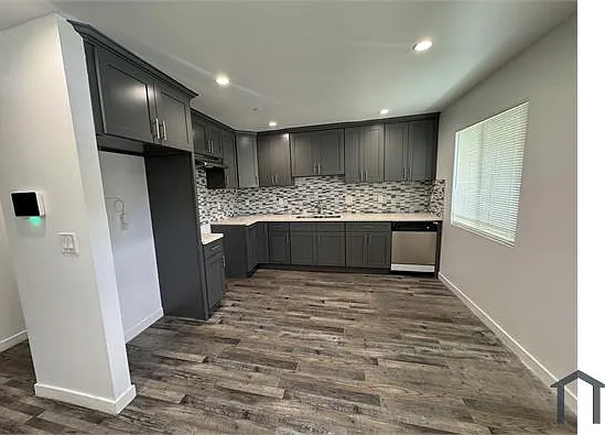 1348 W 41st Pl — Photo 1