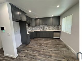 1348 W 41st Pl, Los Angeles, CA 90037