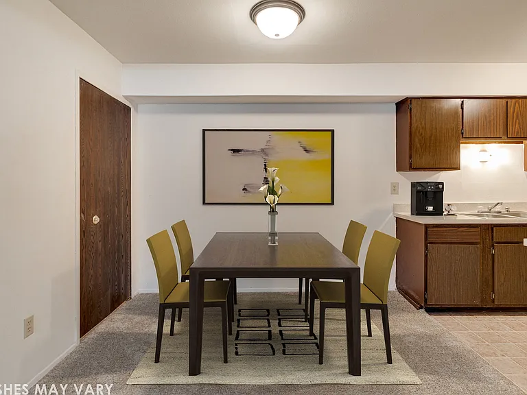 Laurel Woods Apartments — Photo 29