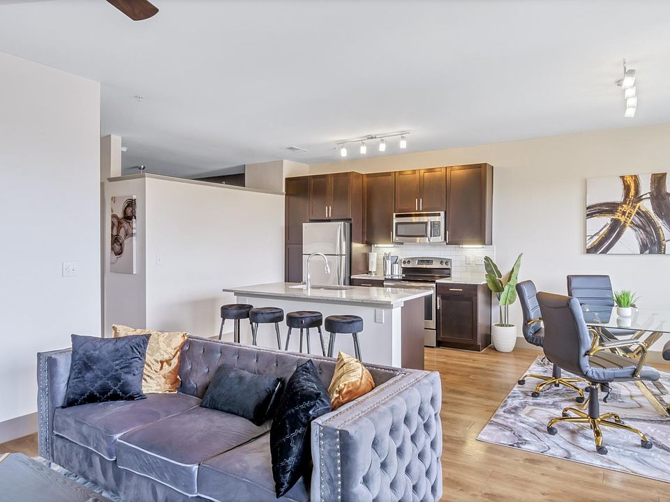 1st image of 2112 N Peak St #3312