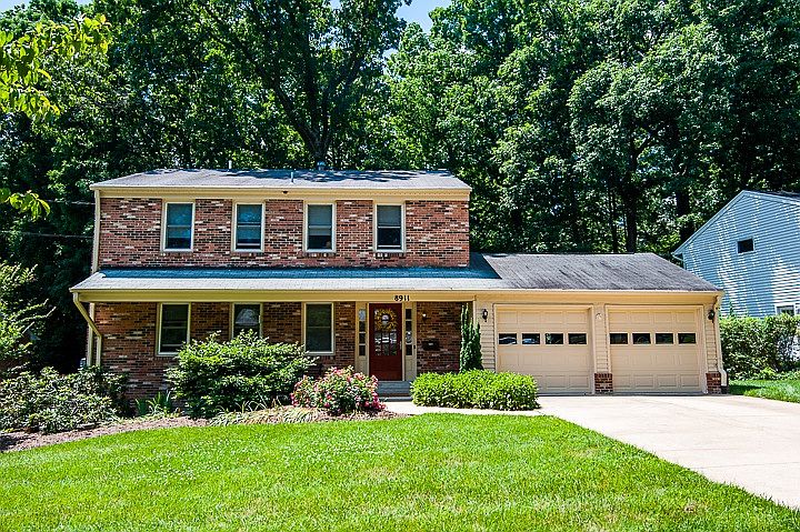 1st image of 8911 Moreland Ln