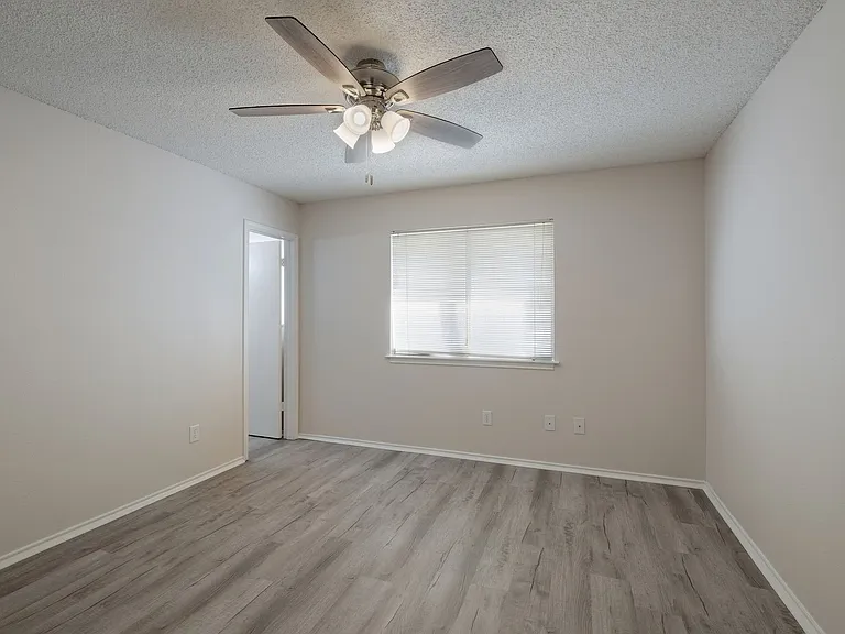 629 Fern Meadow Dr — Photo 21