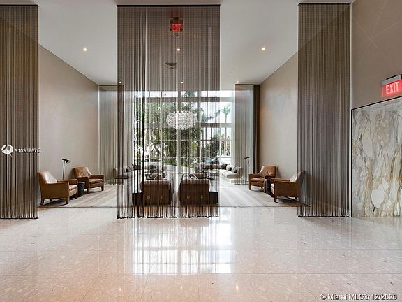4th image of 2020 N Bayshore Dr APT 1201