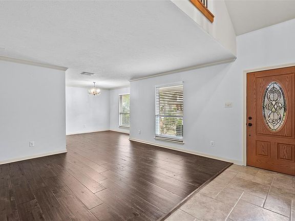 4th image of 3907 Garden Lake Drive