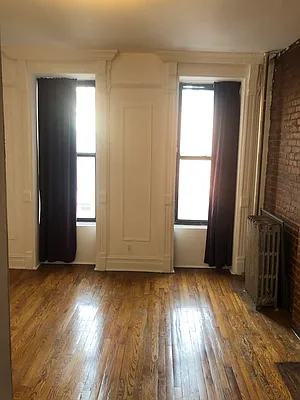 Rented by Eric Goodman Realty Corp | media 32