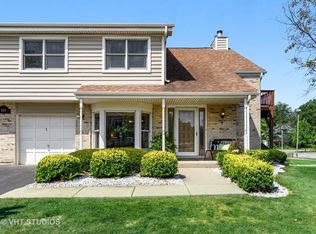 1901 Wisteria Ct APT 1, Naperville, IL 60565