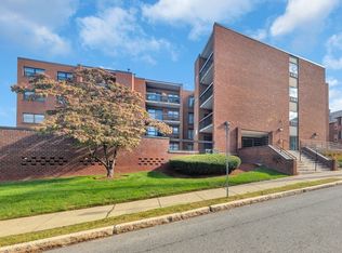 12 Mount Vernon St APT 27, Melrose, MA 02176