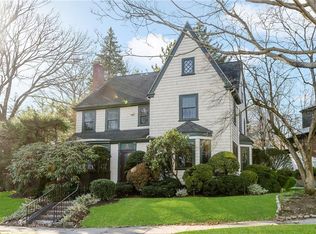 322 Taber Ave, Providence, RI 02906