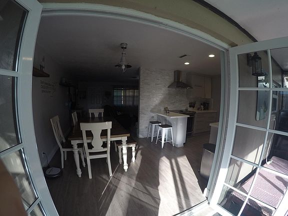 3rd image of 5020 SW 94th Ave