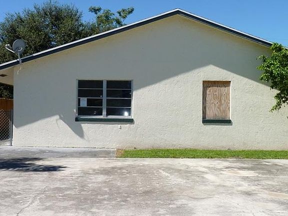 2nd image of 241 Fleming Ave APT A
