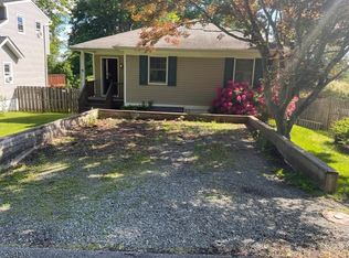 5 Falcon Dr, Budd Lake, NJ 07828