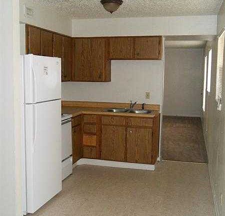 5th image of 3107 Atkinson Ave APT 106