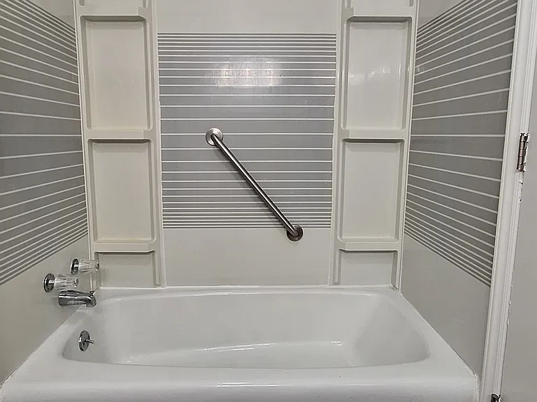 1809 Grady Dr — Photo 33