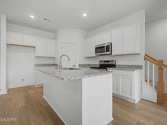 7th image of this home