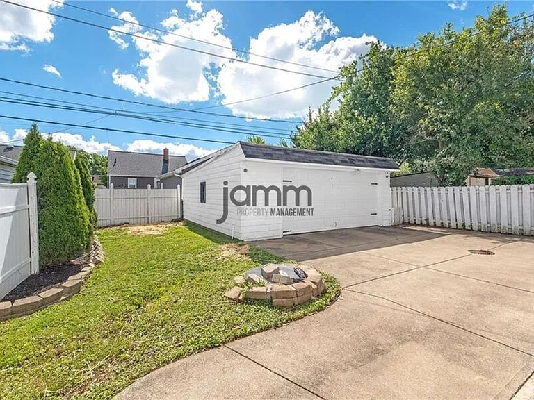 1653 Woodhurst Ave — Photo 29