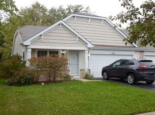 1258 Promontory Dr, Hampshire, IL 60140