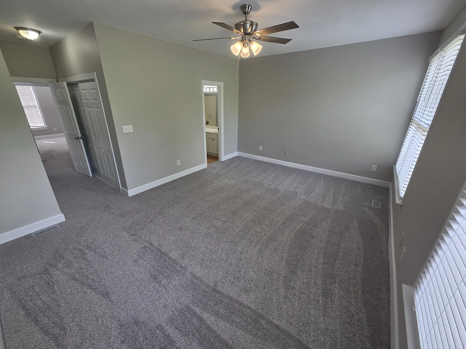 2 bed, 2.5 bath, 1600 sqft, $1,650 — Photo 4