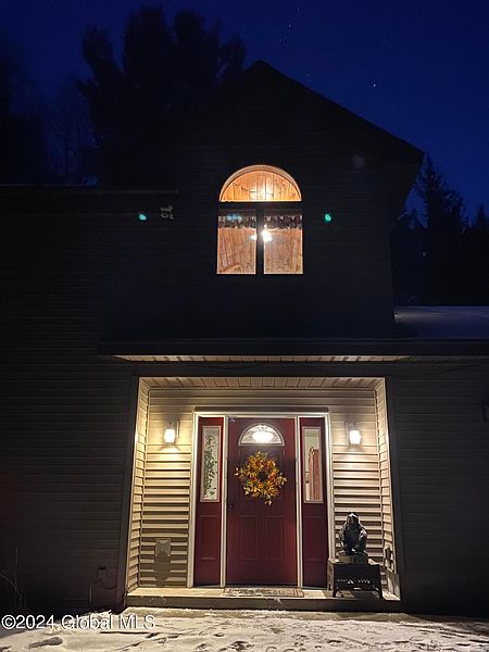 3rd image of 186 Brower Road