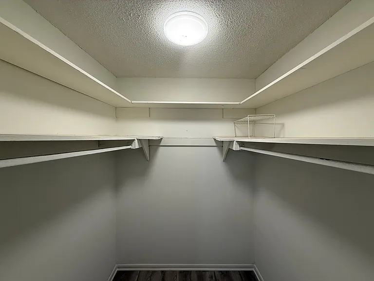 7325 Cardigan Cir — Photo 10