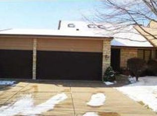 3363 E Ridge Dr, Bettendorf, IA 52722