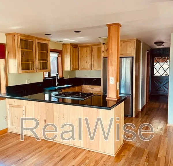 1711 Apache Dr — Photo 7