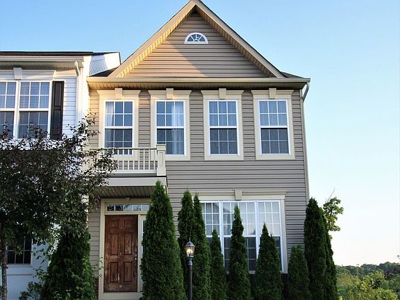 2nd image of 2382 Battery Hill Cir