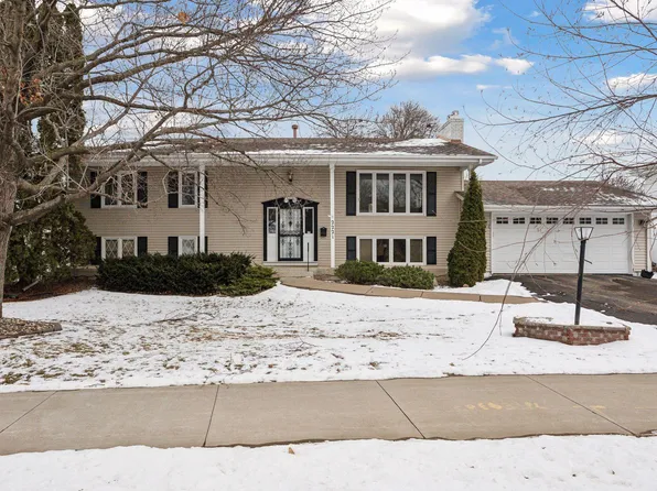 2221 Pennsylvania Ave S, Saint Louis Park, MN 55426