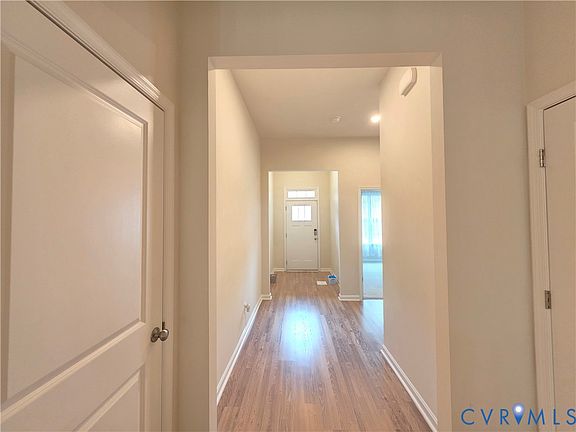 4th image of 15018 Hazelbury Cir