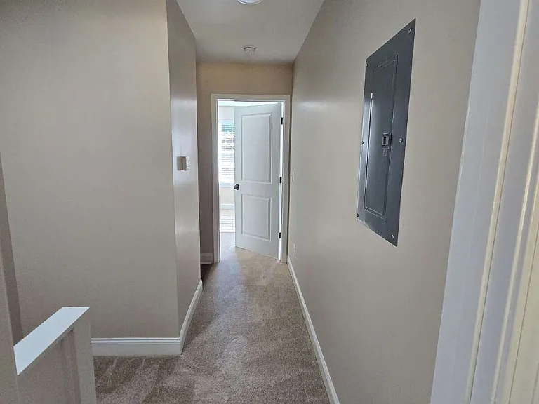 402 Giles St #B — Photo 20
