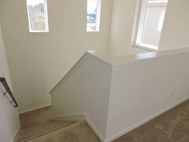 1122 Epworth Ct — Photo 21