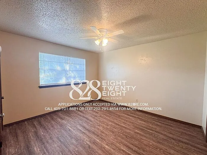 4103 N Oak Grove Dr — Photo 21