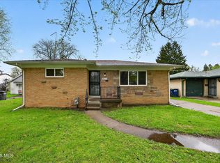 826 Ranch Dr, Toledo, OH 43607