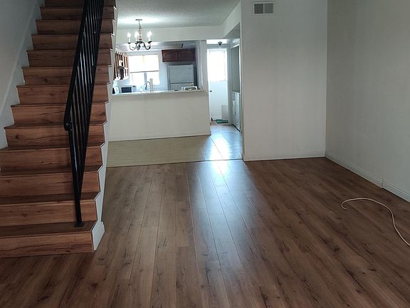 3rd image of 13721 Los Angeles St APT G