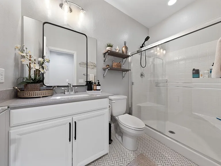 428 Vigo Port St — Photo 28