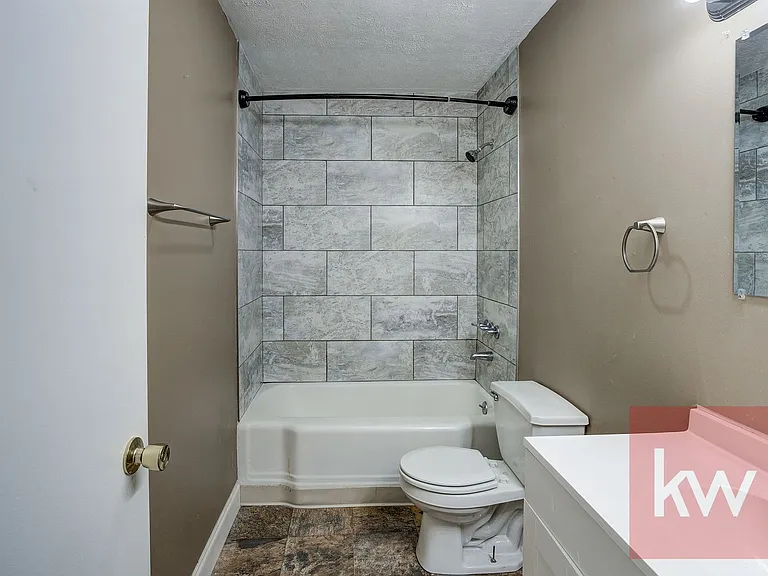 314 Wilson Ave — Photo 10