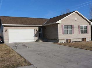 2765 3rd Ave, Columbus, NE 68601