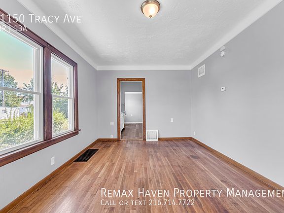 3rd image of 21150 Tracy Ave