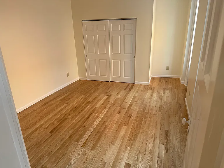 250 Washington St #5 — Photo 14