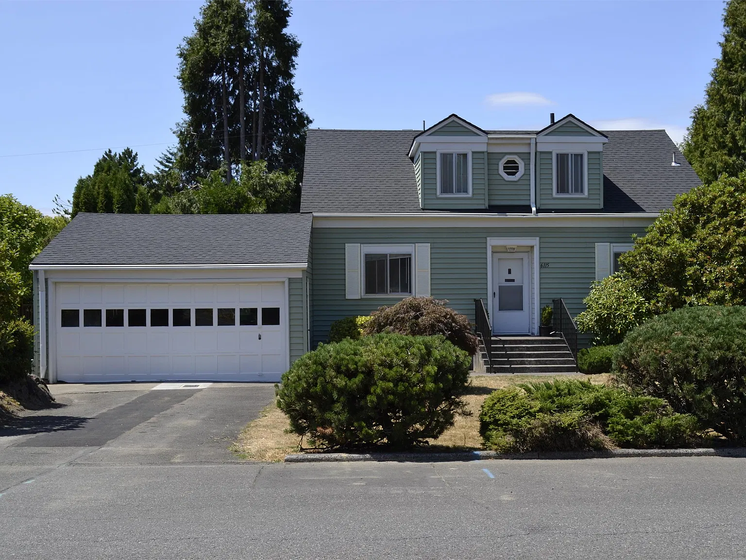 6115 SW 45th Avenue - 1 — Photo 1
