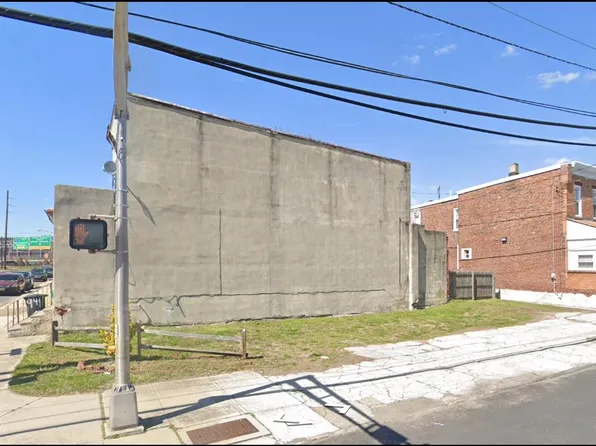 943 Penn St, Camden, NJ 08102