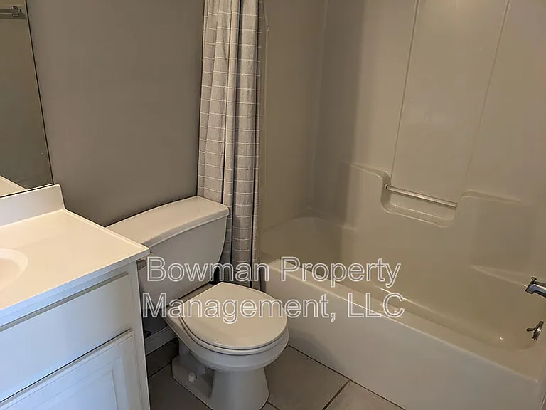 660 Barnett Shoals Rd #123 — Photo 17