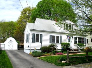 27 E Commonwealth Dr, Portland, ME 04103