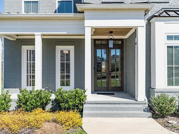 2nd image of 1108 Lusitano Ct