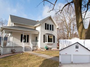 2035 Jackson St, NEW HOLSTEIN, WI 53061