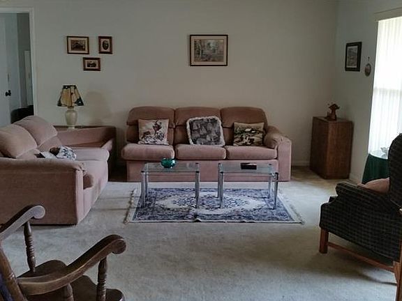 4th image of 108 Bilsdale Ct