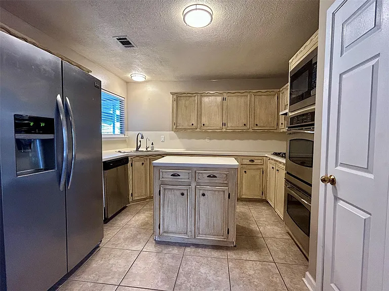 2711 Laurel Creek Way — Photo 16